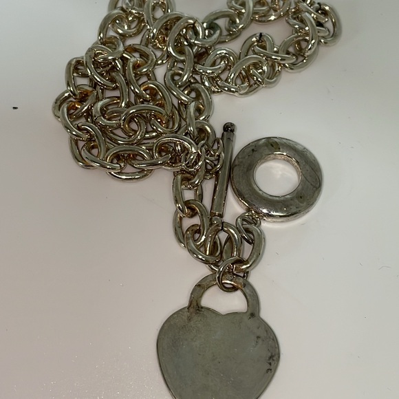Bold Rolo Link Toggle Clasp Heart Pendant Charm Necklace Vintage Silver - Picture 9 of 9